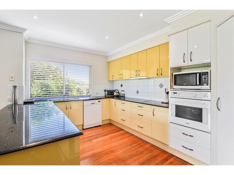 1/34 Hawaii Avenue, Palm Beach QLD 4221