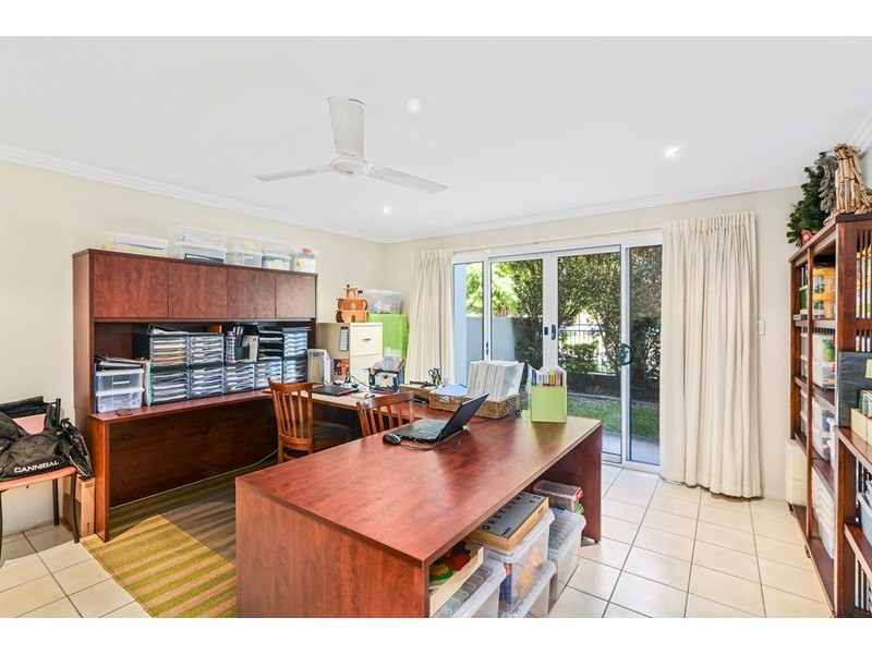 1/34 Hawaii Avenue, Palm Beach QLD 4221