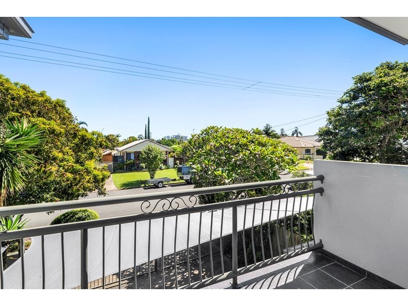 1/34 Hawaii Avenue, Palm Beach QLD 4221