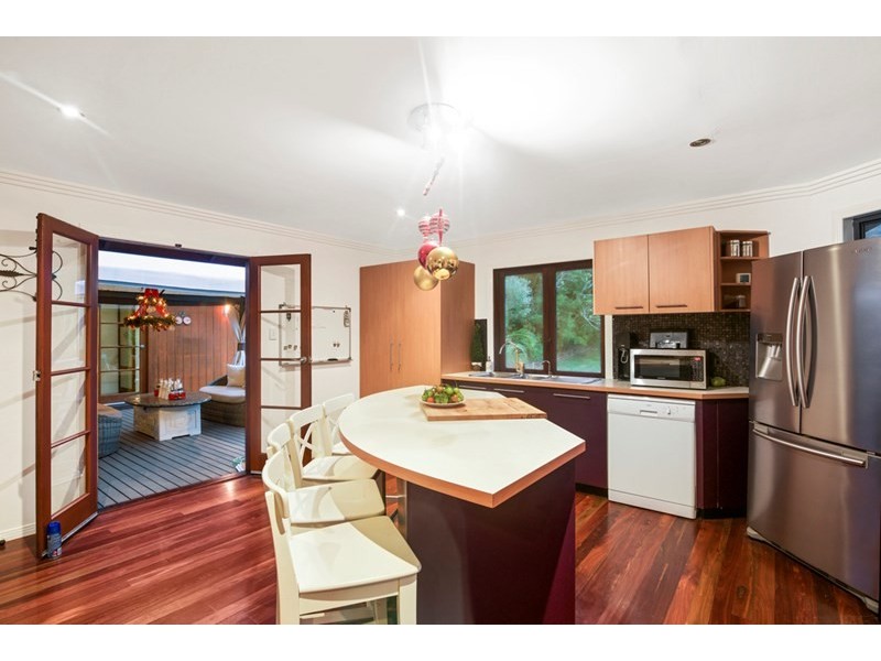 10 Des Quinlan Crescent, Tallebudgera Valley QLD 4228
