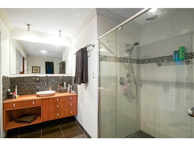 10 Des Quinlan Crescent, Tallebudgera Valley QLD 4228