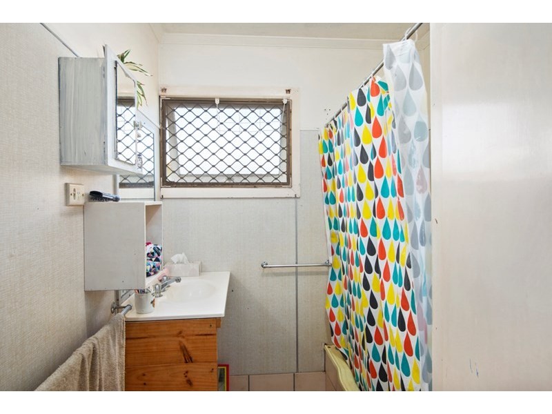 281 Adina Avenue, Bilinga QLD 4225