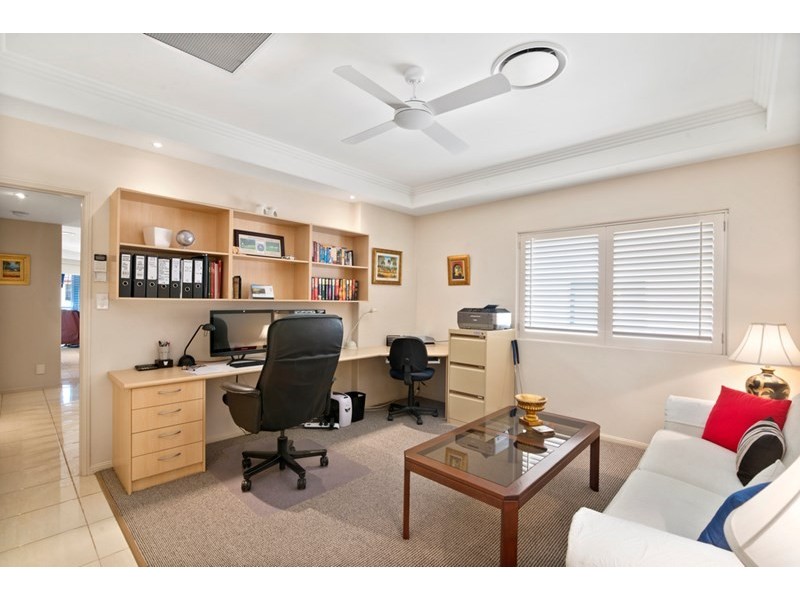 2/199 Golden Four Drive, Bilinga QLD 4225