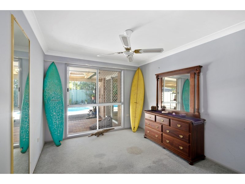 18 Bergamont Street, Elanora QLD 4221