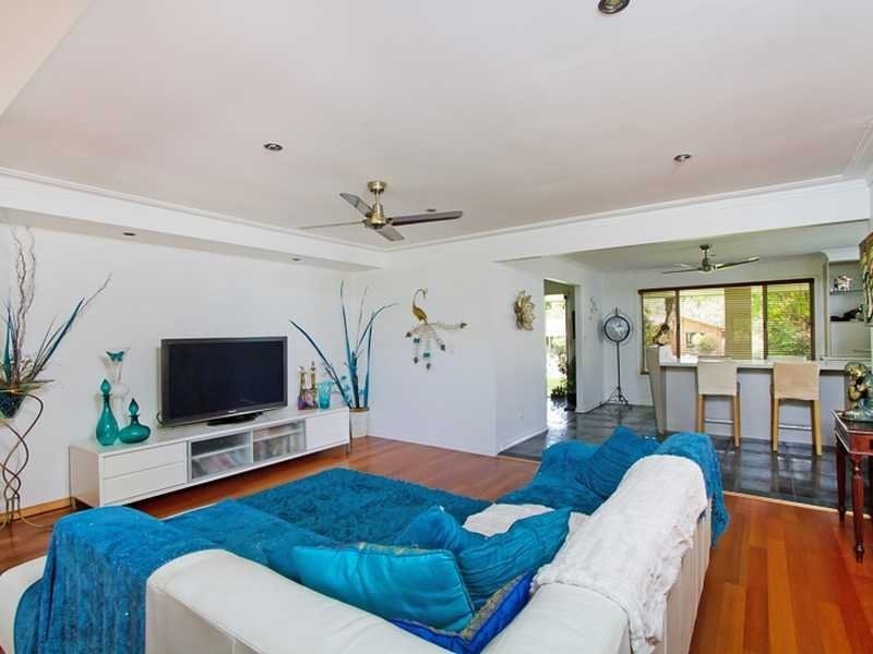 8 Tierney Drive, Currumbin Waters QLD 4223