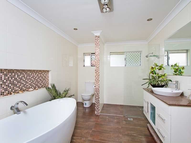 8 Tierney Drive, Currumbin Waters QLD 4223