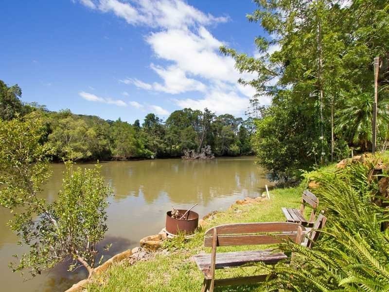 8 Tierney Drive, Currumbin Waters QLD 4223