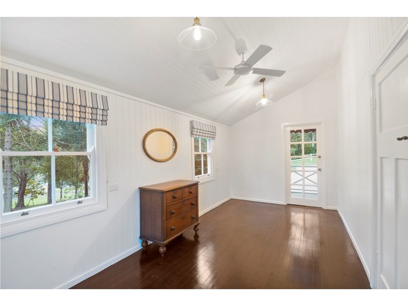 266 Tallebudgera Creek Road, Tallebudgera Valley QLD 4228