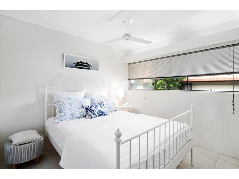 8/144 Pacific Parade, Bilinga QLD 4225