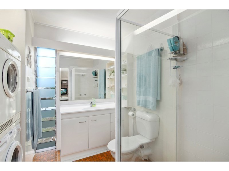 8/144 Pacific Parade, Bilinga QLD 4225