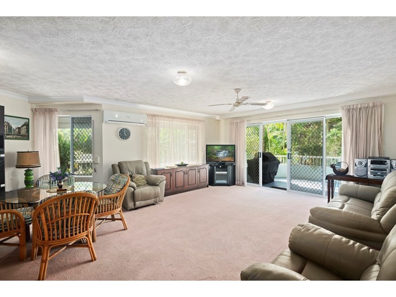 2/9 Saint Kilda Avenue, Broadbeach QLD 4218