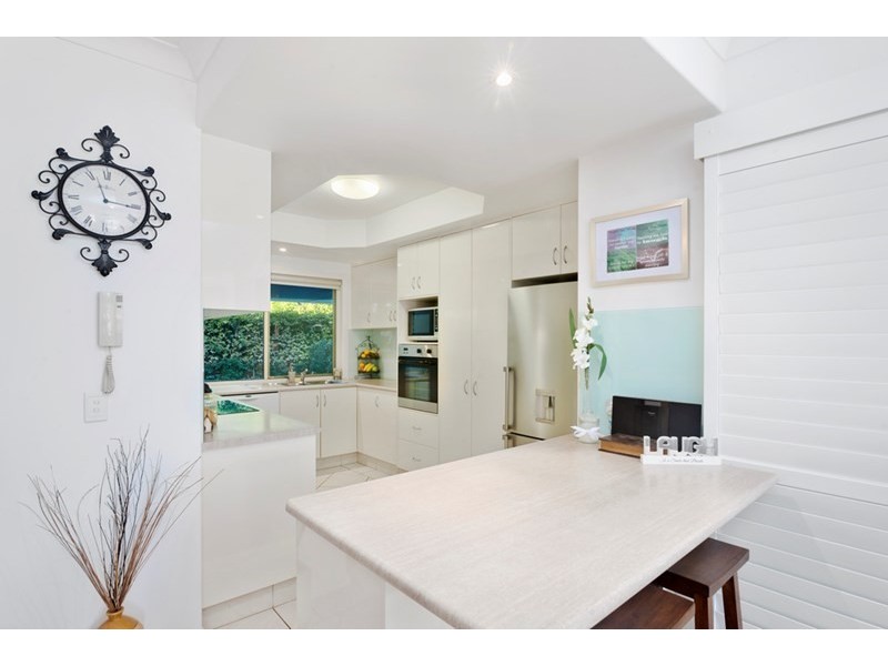 2/30 Hawaii Avenue, Palm Beach QLD 4221