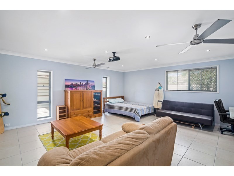 34 Bergamont Street, Elanora QLD 4221