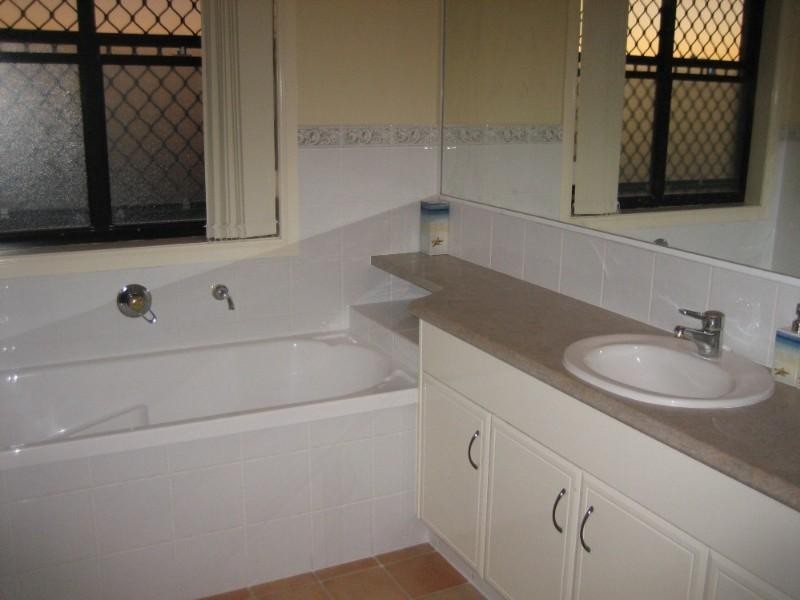 Burleigh Waters QLD 4220