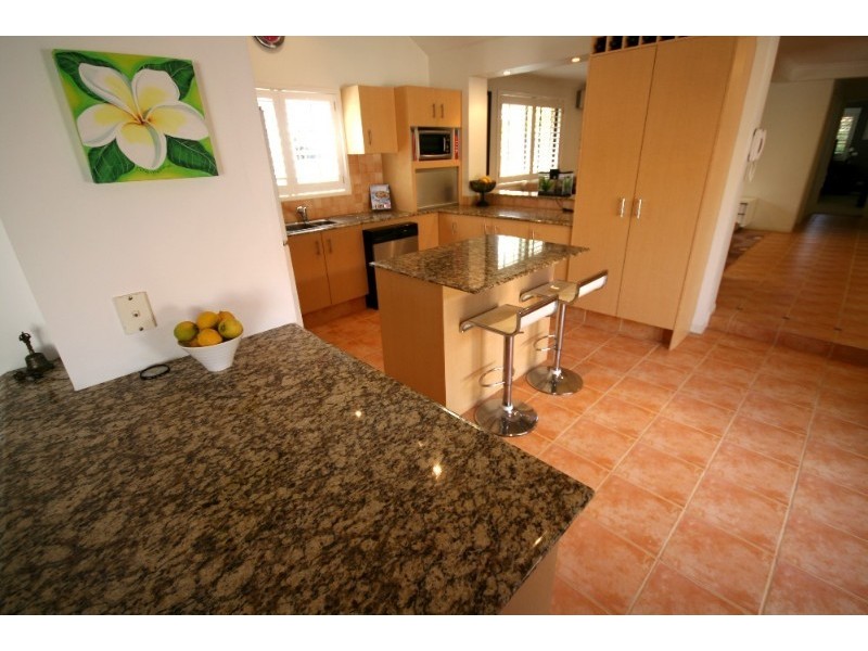 27 Melaleuca Drive, Palm Beach QLD 4221