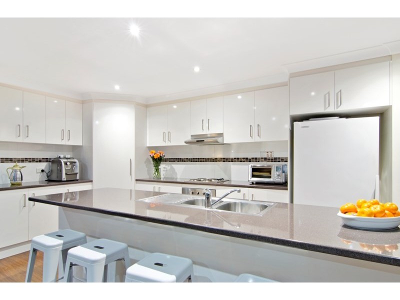 18 Aethalia Street, Currumbin Waters QLD 4223