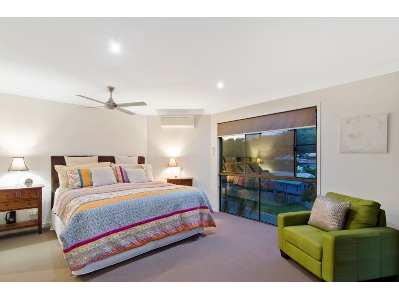 18 Aethalia Street, Currumbin Waters QLD 4223