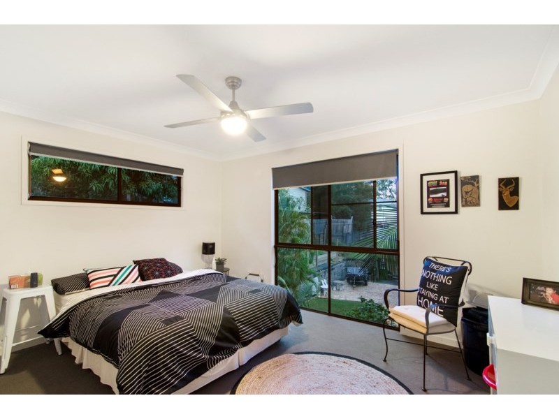 18 Aethalia Street, Currumbin Waters QLD 4223