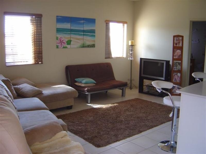 4/77 Mclean Street, Coolangatta QLD 4225