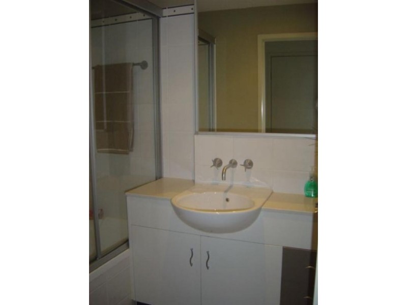4/77 Mclean Street, Coolangatta QLD 4225