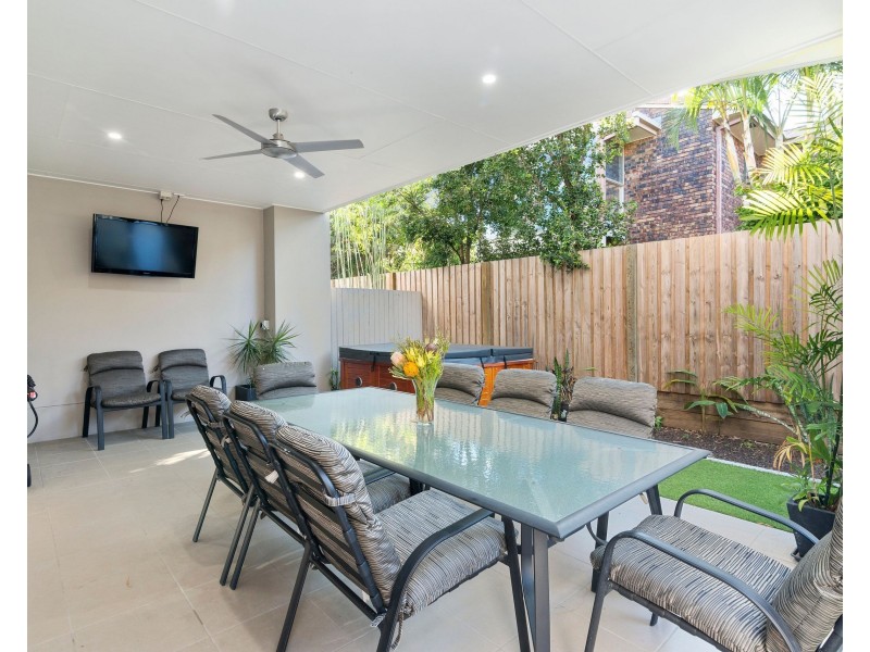 1/23 Hawaii Avenue, Palm Beach QLD 4221