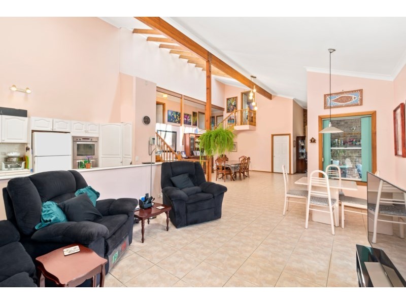 6 Hyden Court, Elanora QLD 4221