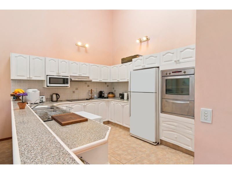 6 Hyden Court, Elanora QLD 4221