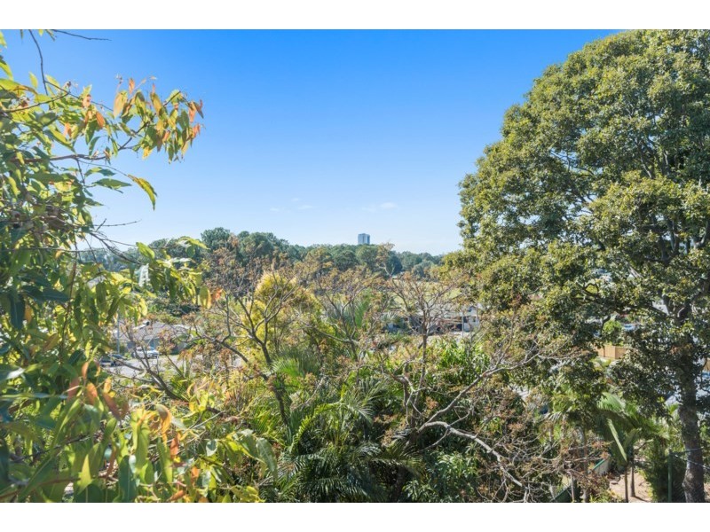 6 Hyden Court, Elanora QLD 4221