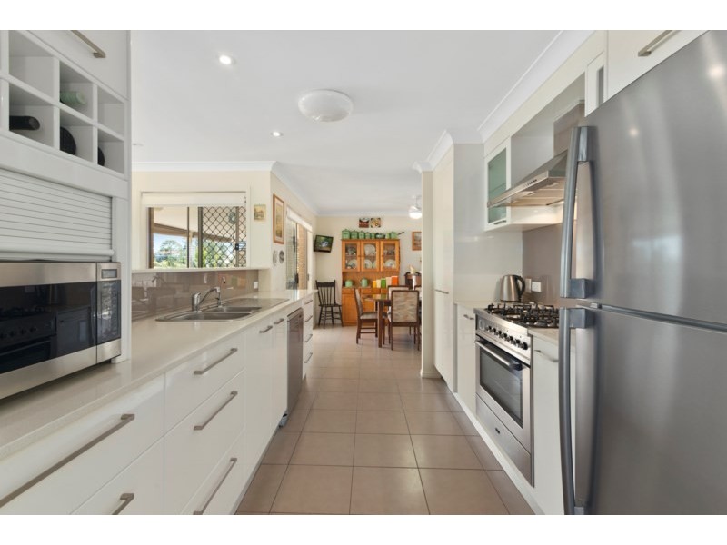 10 Bunbury Court, Elanora QLD 4221