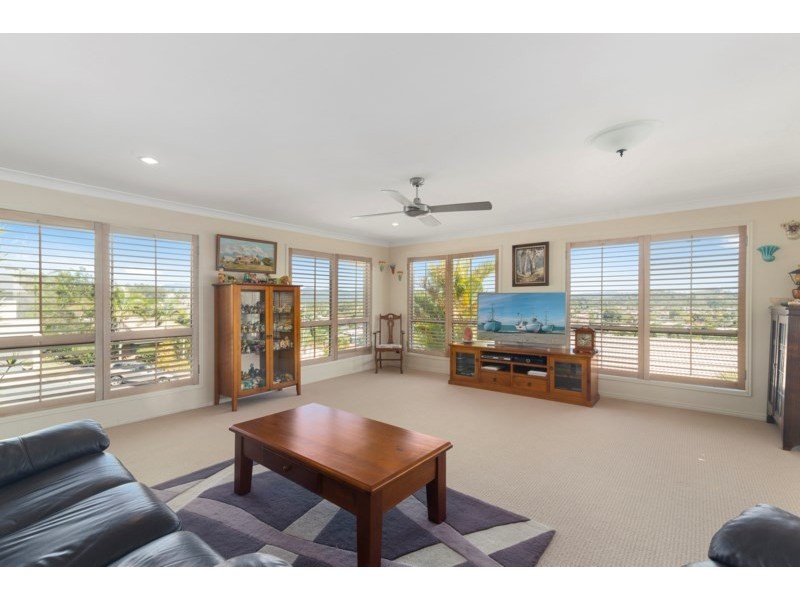 10 Bunbury Court, Elanora QLD 4221