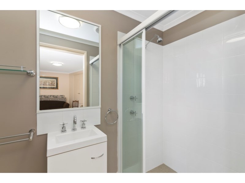 10 Bunbury Court, Elanora QLD 4221
