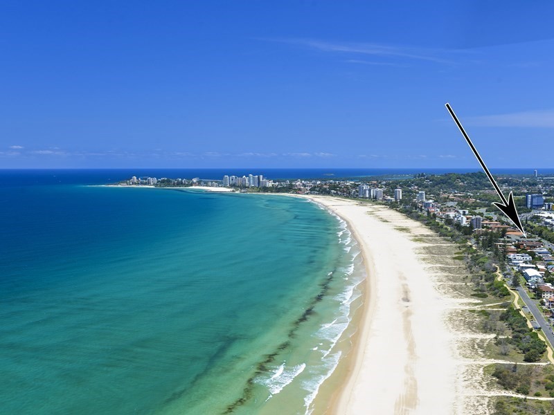 8/145 Golden Four Drive, Bilinga QLD 4225