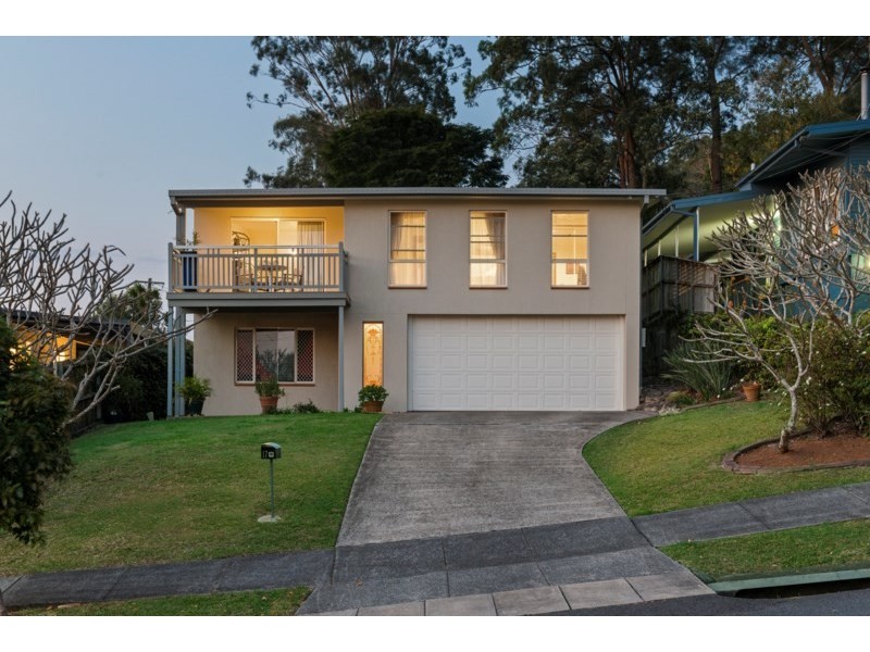 17 Page Parade, Burleigh Heads QLD 4220
