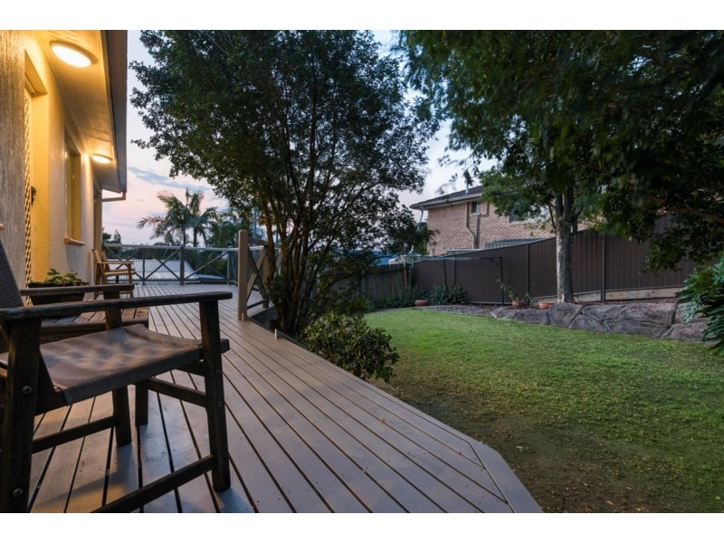 17 Page Parade, Burleigh Heads QLD 4220