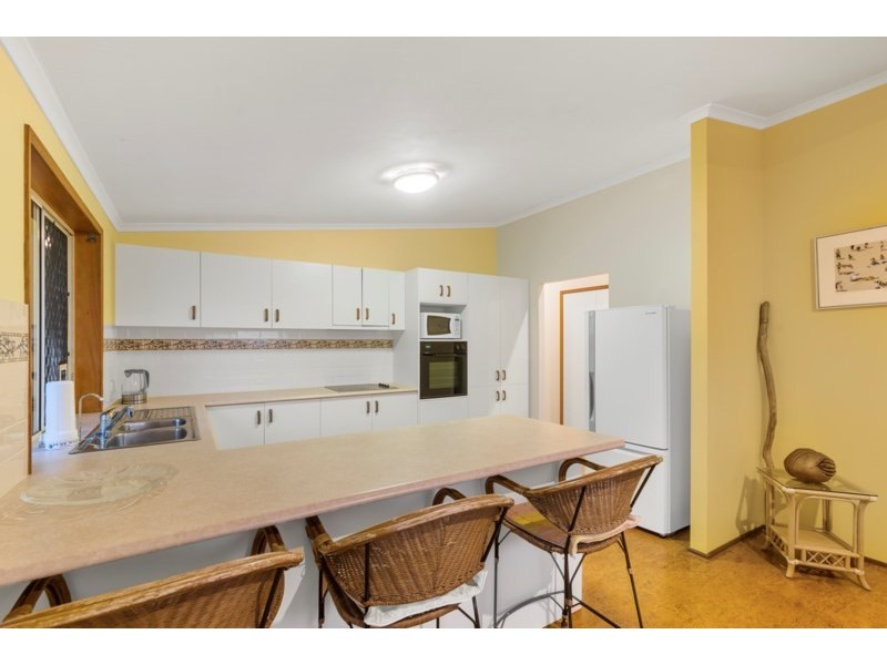 17 Page Parade, Burleigh Heads QLD 4220