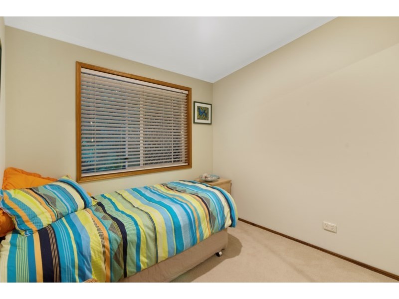 17 Page Parade, Burleigh Heads QLD 4220