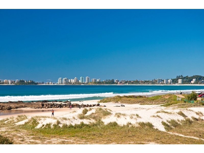 10 Periwinkle Crescent, Tugun QLD 4224