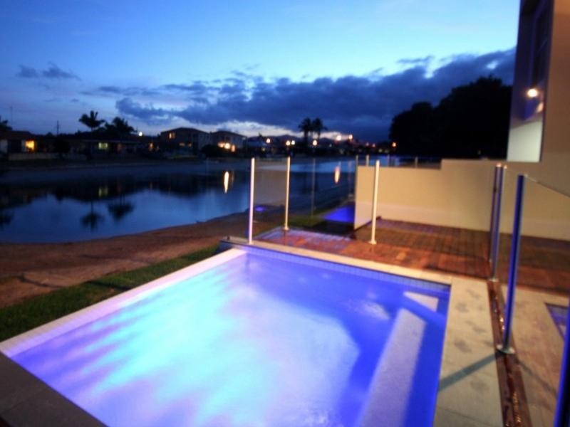 1/6 Barracuda Court, Palm Beach QLD 4221