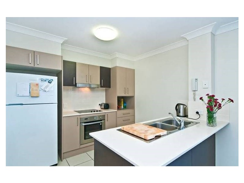 14/111-113 Golden Four Drive, Bilinga QLD 4225