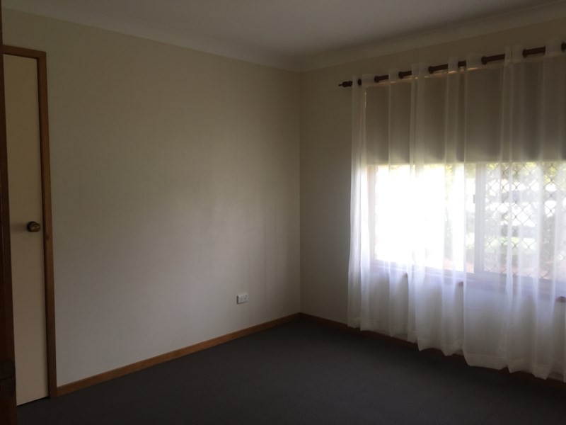 6 Balsa Street, Elanora QLD 4221