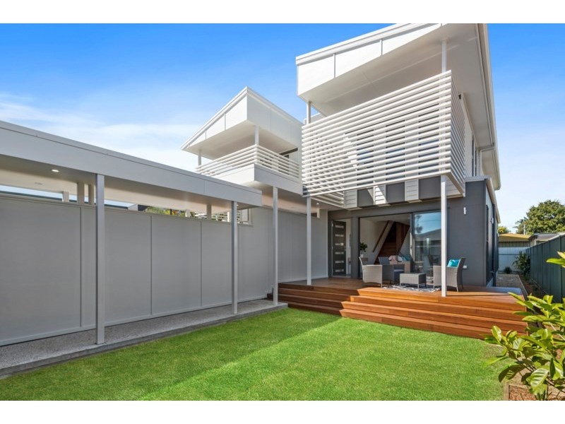 2/48 Palm Beach Avenue, Palm Beach QLD 4221