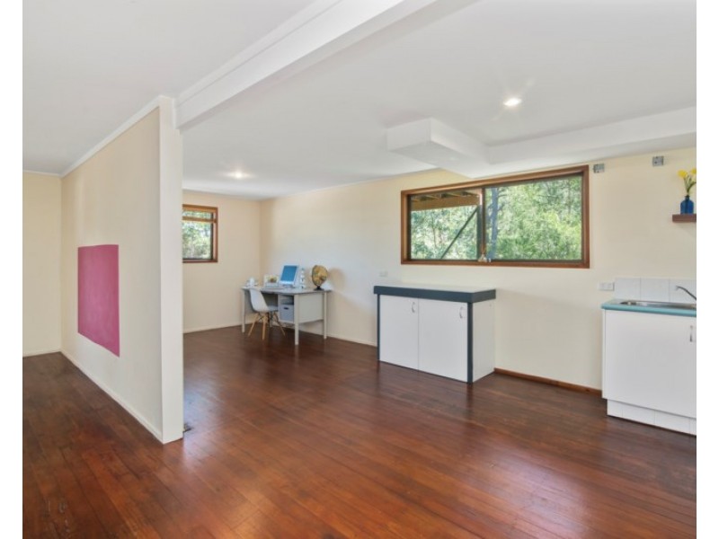 7 Bindoon Close, Elanora QLD 4221