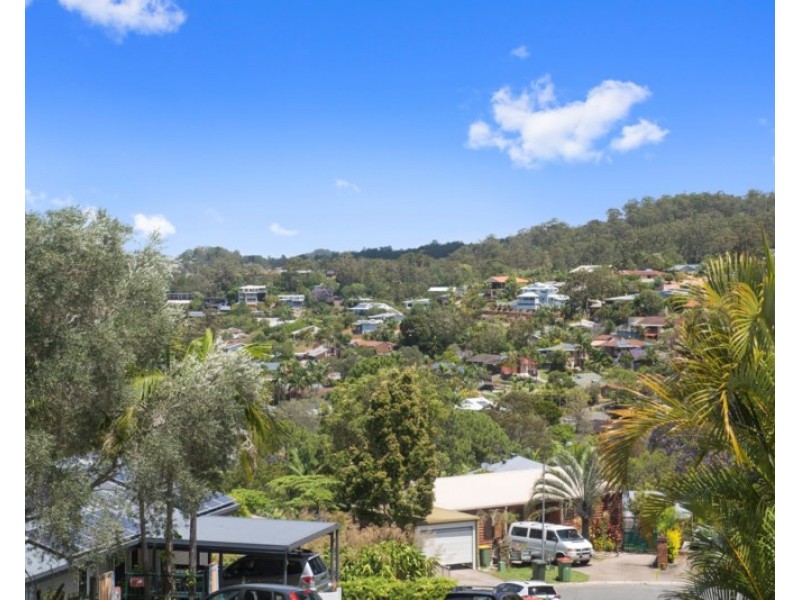 7 Bindoon Close, Elanora QLD 4221