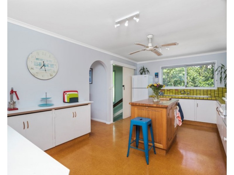 175 Mallawa Drive, Palm Beach QLD 4221