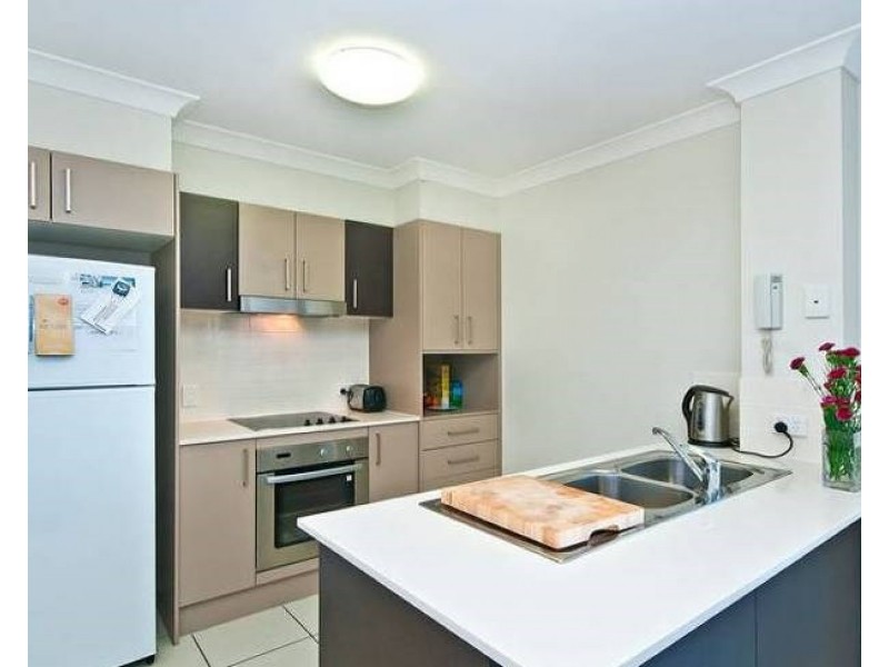 5/111-113 Golden Four Drive, Bilinga QLD 4225