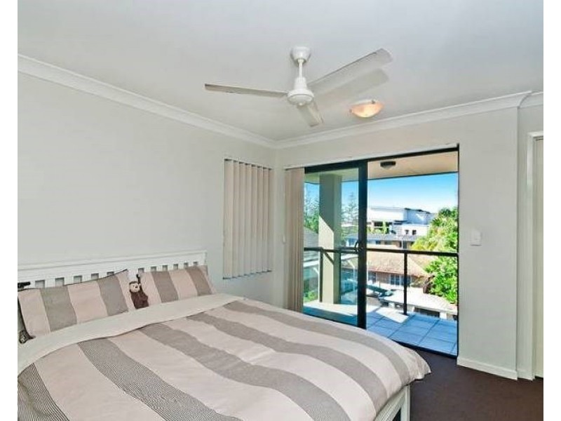 5/111-113 Golden Four Drive, Bilinga QLD 4225