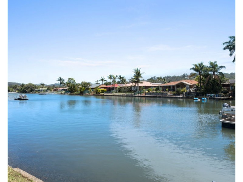 1 Allchin Court, Currumbin Waters QLD 4223