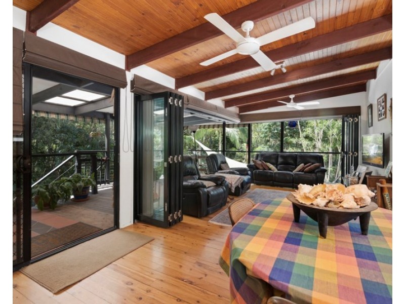 13 Evergreen Drive, Elanora QLD 4221