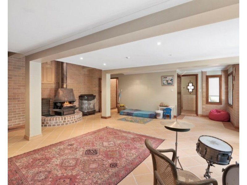 13 Evergreen Drive, Elanora QLD 4221