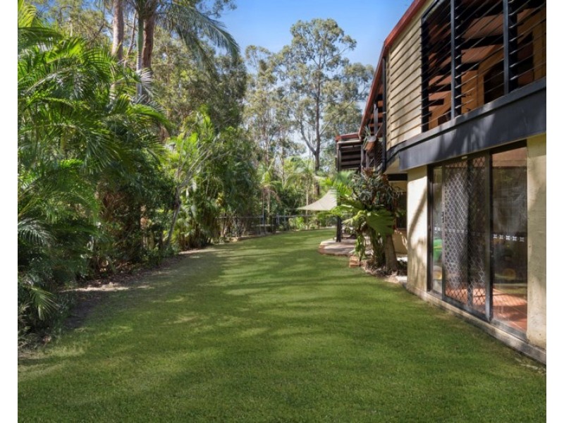 13 Evergreen Drive, Elanora QLD 4221